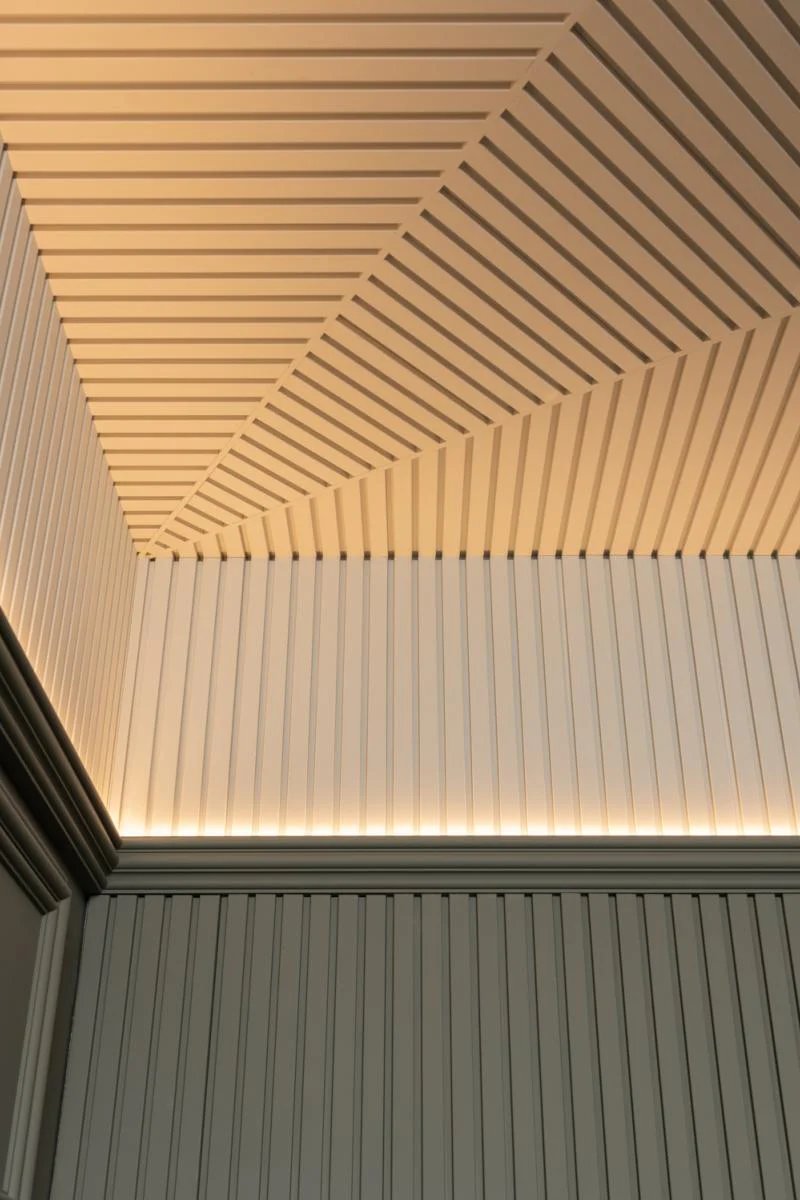 SX194 Plinthe Orac Decor - 2 x 1 x 200cm (h x p x L) - plinthe décorative polymère - Image 6